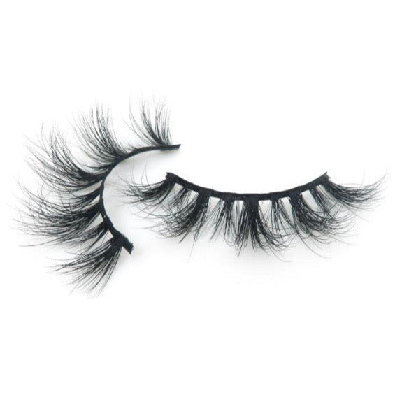 The “Flirt” Lash - Brandy Watkins Beauty